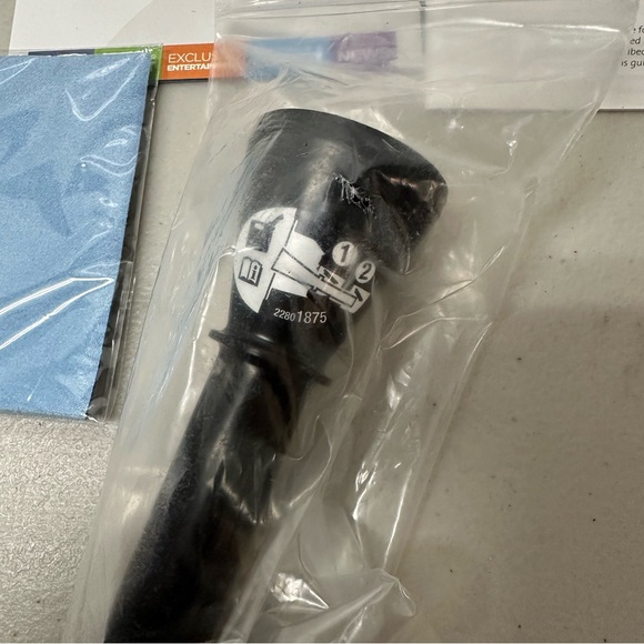 2017 Chevrolet Silverado 1500 2500 3500 Owners Manual Set w/ MyLink - Picture 5 of 5